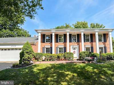 3705 Fort Worth Ave Alexandria, VA 22304