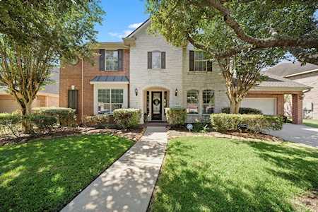 3305 Castle Creek Ct League City, TX 77573
