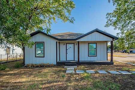 301 W 1st Street Maypearl, TX 76064