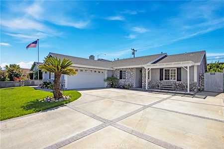 6862 Anthony Ave Garden Grove, CA 92845