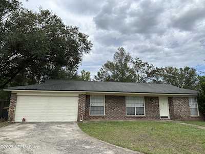 8075 Bramble CT Jacksonville, FL 32210