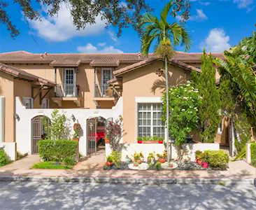 622 SW 147th Ter Pembroke Pines, FL 33027