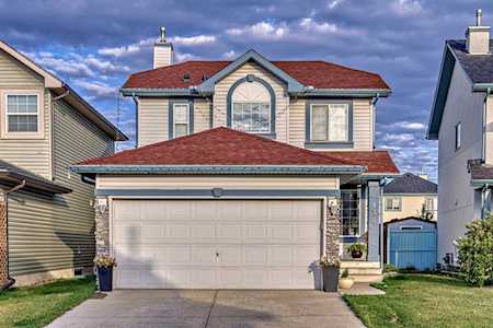 136 Saddlecreek Terrace NE Calgary, AB T3J4A3