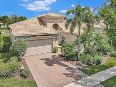 9269 W Via Grande Wellington, FL 33411