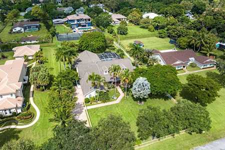 5833 NW 75th Way Parkland, FL 33067