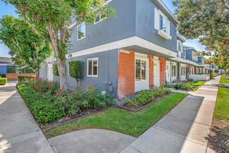 2353 Richmond Way Costa Mesa, CA 92626