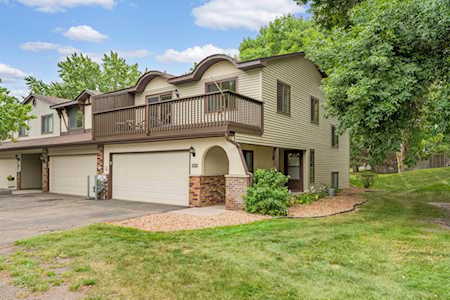8673 Maplebrook Parkway N Brooklyn Park, MN 55445