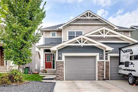 1810 Baywater Dr SW Airdrie, AB T4B 4H2