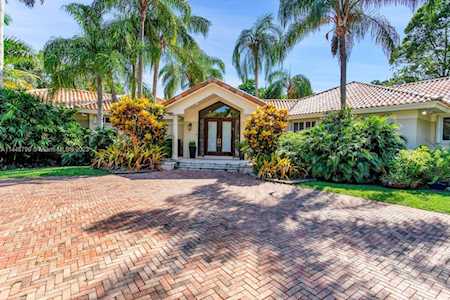 9718 SW 58th Ct Pinecrest, FL 33156