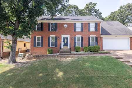 2231 Oak Hollow Ln Memphis, TN 38016