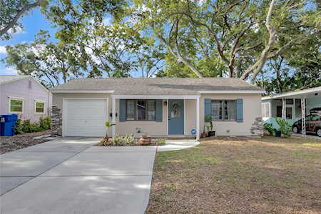 8074 27th Ave N St. Petersburg, FL 33710