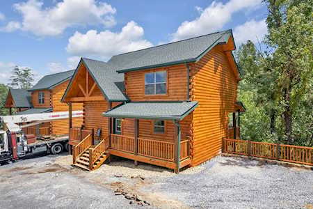 1717 Summit View Way Pigeon Forge, TN 37862