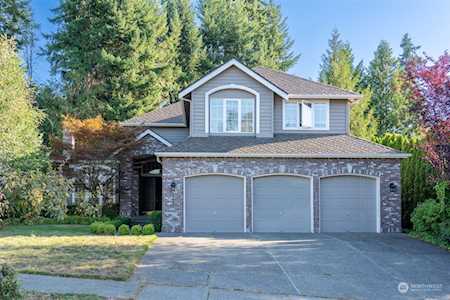 16585 SE 56th Place Bellevue, WA 98006