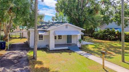 2405 E Thrace St Tampa, FL 33605