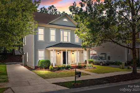 10226 Meadow Crossing Dr Cornelius, NC 28031
