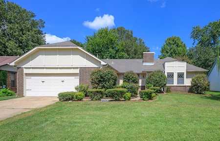 6062 Halstead St Bartlett, TN 38134