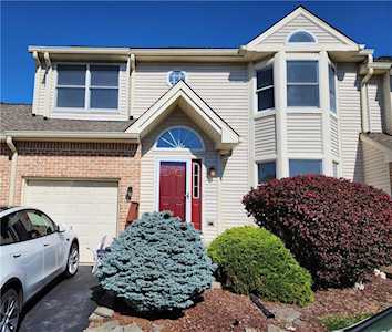 237 Ridings Circle Macungie, PA 18062