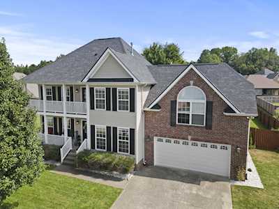 305 Landons Cir White House, TN 37188