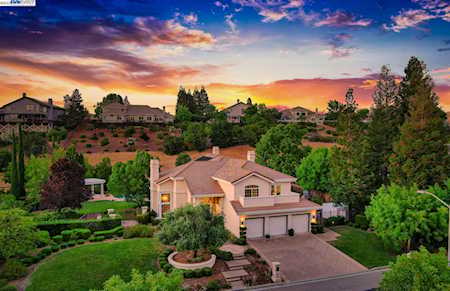 1374 Benedict Ct Pleasanton, CA 94566