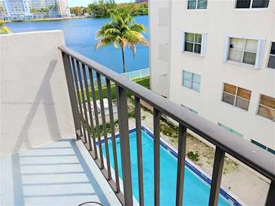 5505 NW 7th St #W411 Miami, FL 33126