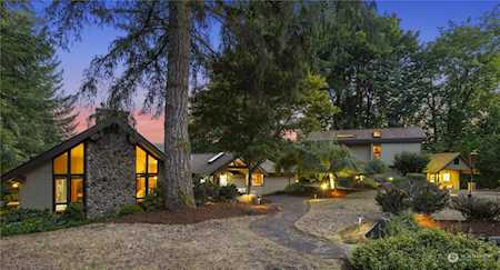 25713 SE 164th St Issaquah, WA 98027