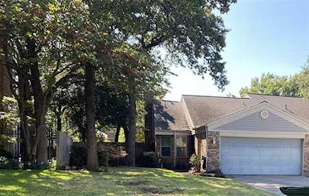 5310 San Mateo Court Arlington, TX 76017