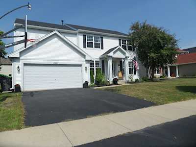 2920 Aberdeen Dr Montgomery, IL 60538