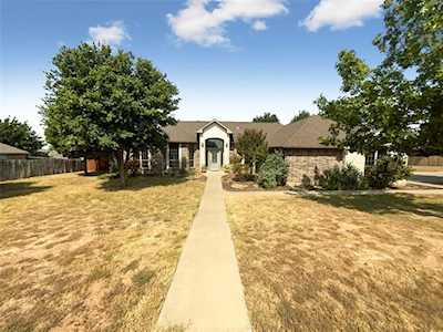 917 Winding Road Granbury, TX 76049