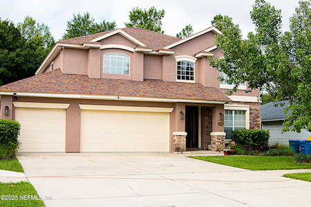 2528 Victoria Point DR Jacksonville, FL 32218