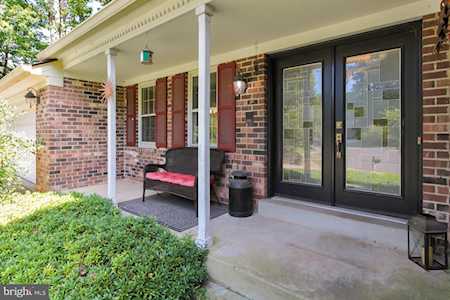 9122 Moonac Ct Vienna, VA 22182