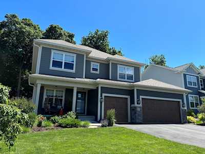 4282 Creekside Way Minnetrista, MN 55331