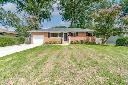4920 Erskine St Virginia Beach, VA 23462
