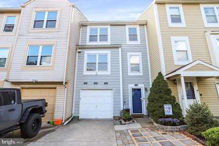 11210 White Barn Ct Gaithersburg, MD 20879
