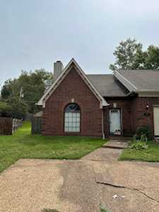 8345 Twin Rivers Dr Memphis, TN 38016
