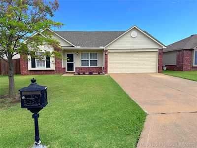 25905 E 90th St Broken Arrow, OK 74014