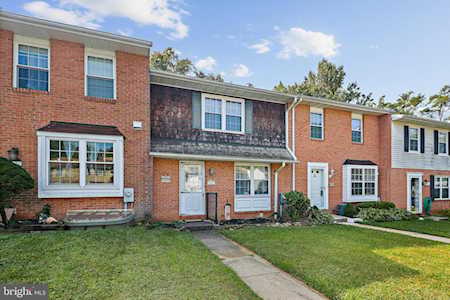 9935 Nearbrook Ln Parkville, MD 21234