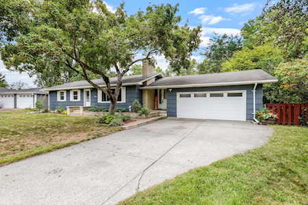 1782 Onacrest Curve Maplewood, MN 55117