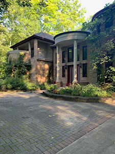 3200 Blackthorn Rd Riverwoods, IL 60015
