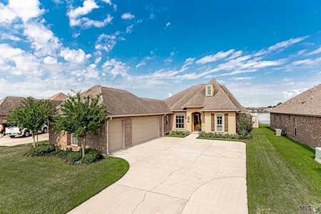6103 Pelican Crossing Dr Gonzales, LA 70737