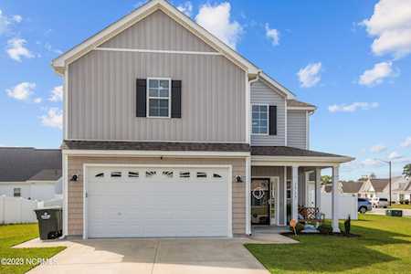 1717 Penncross Dr Greenville, NC 27834