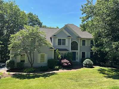 19 Tammer Lane Hopkinton, MA 01748