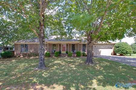 117 NE Spring Farm Road Huntsville, AL 35811