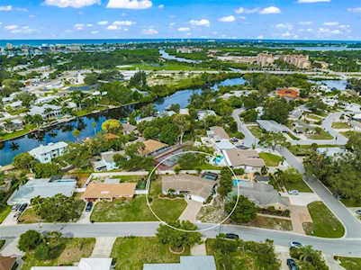 5618 America Dr Sarasota, FL 34231