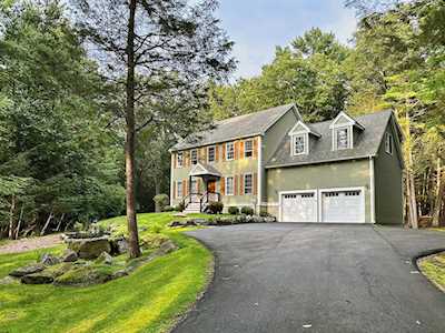 46 Ross Rd Durham, NH 03824