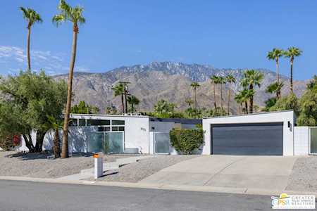 2135 Jacques Dr Palm Springs, CA 92262