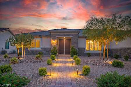 7233 Western Sun Dr Las Vegas, NV 89149