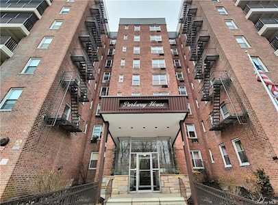 61 Bronx River Rd #1G Yonkers, NY 10704