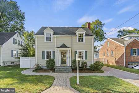 1030 18th St S Arlington, VA 22202