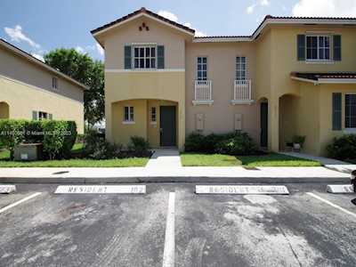 6030 SW 19th Pl #6030 North Lauderdale, FL 33068