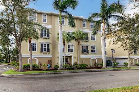 10011 Lake Cove Dr #101 Fort Myers, FL 33908